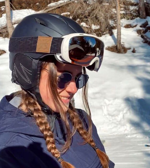 6 Ways to Tackle Helmet Hair for a Day on the Slopes