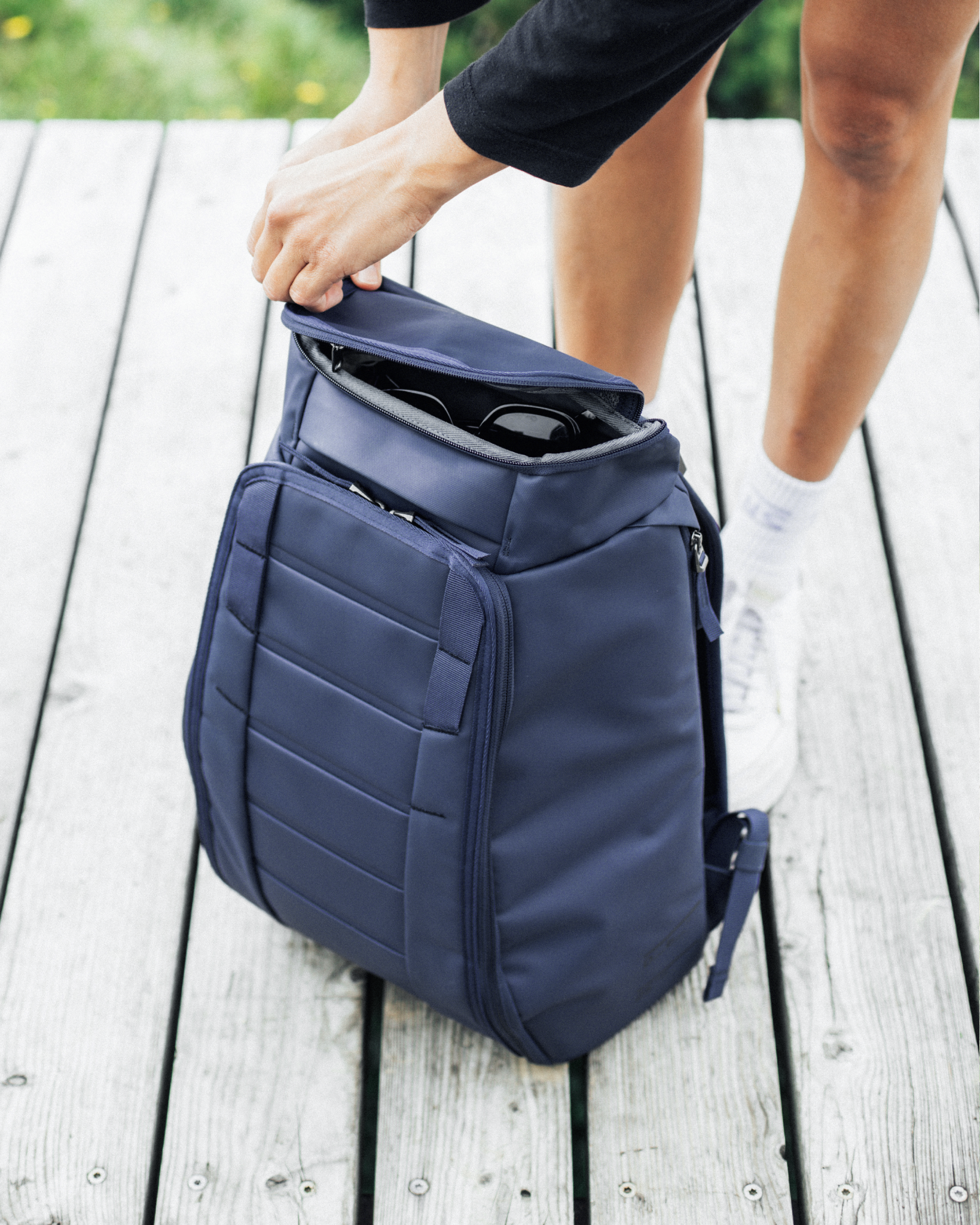 Hugger Backpack 25L Blue Hour